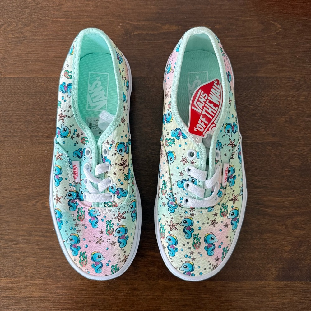 Vans kids rainbow seahorse shoes - size 3